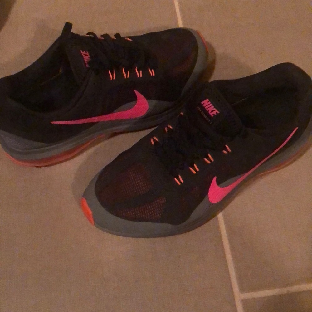 Nike Max Dynasty 2